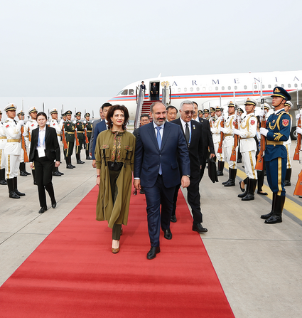 Prime Minister Nikol Pashinyan and his spouse Anna Hakobyan arrive in the People’s Republic of China for their first official visit on May 14, 2019.