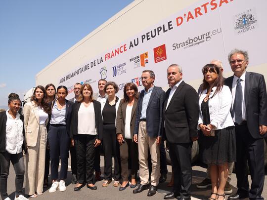 In a powerful display of unity and compassion, the Coordinating Council of Armenian Organizations of France (CCAF) and AGBU have taken action to arrange the delivery of crucial humanitarian aid to Nagorno-Karabakh. To prevent the humanitarian crisis, a convoy of ten trucks with essential supplies and sustenance traveled from Yerevan's Republic Square to Kornidzor en route to Artsakh earlier today. This initiative aims to ease the hardships and challenges endured by the Artsakh population due to the prevaili